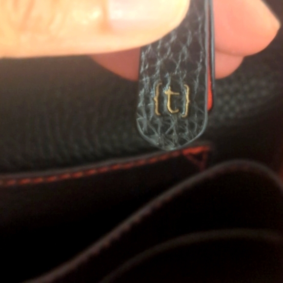 Black Shoulder Bag with attached make up bag - Picture 11 of 13